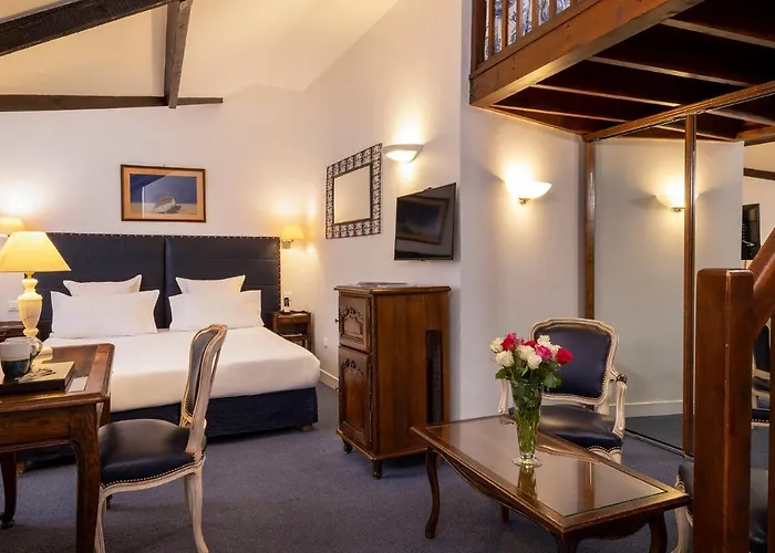 Relais Hotel Du Vieux Paris